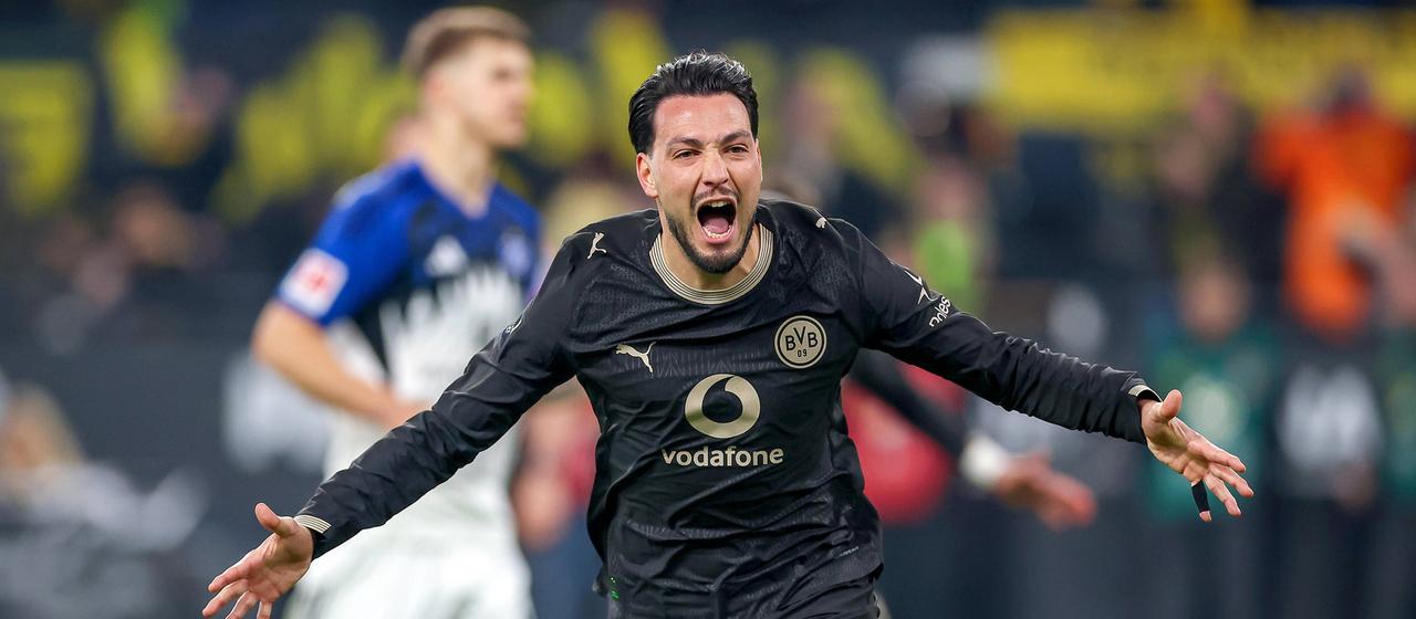 Ramy Bensebaini bejubelt seinen Treffer