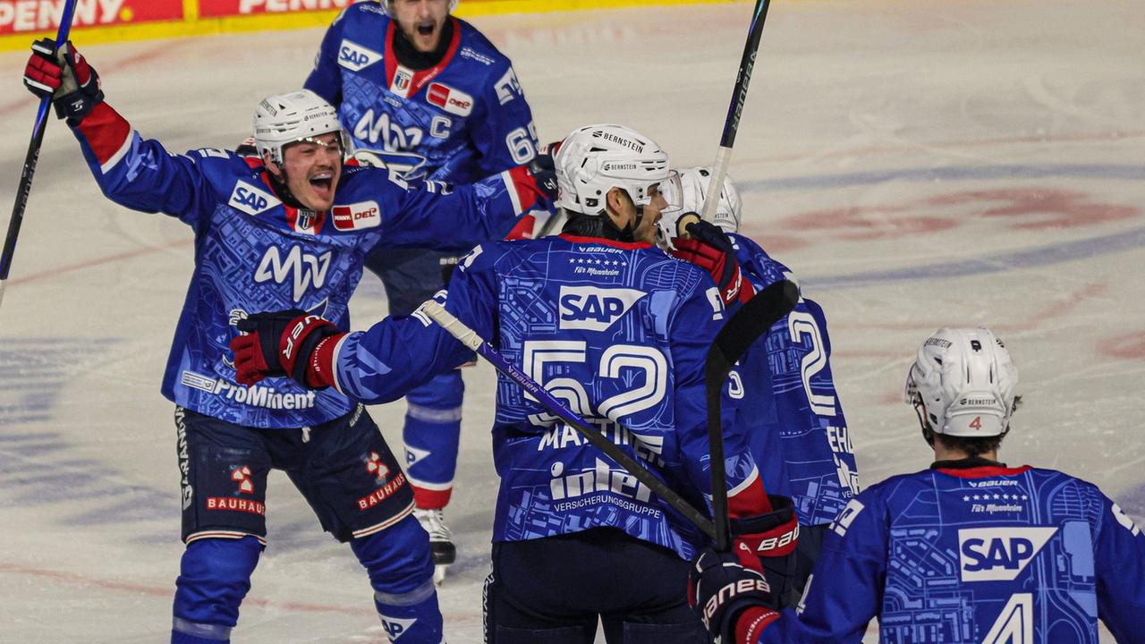 Adler Mannheim ziehen ins DEL-Finale ein