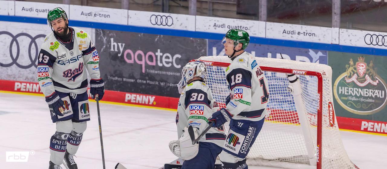 Enttäuschung bei den Eisbären im Spiel gegen Ingolstadt (imago images/Fotostand)