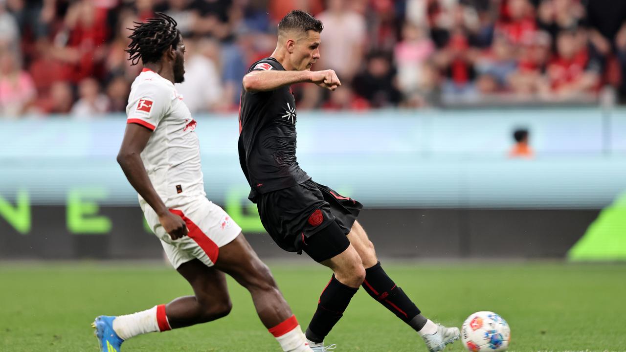 Dreifacher Schick lässt Leverkusen träumen