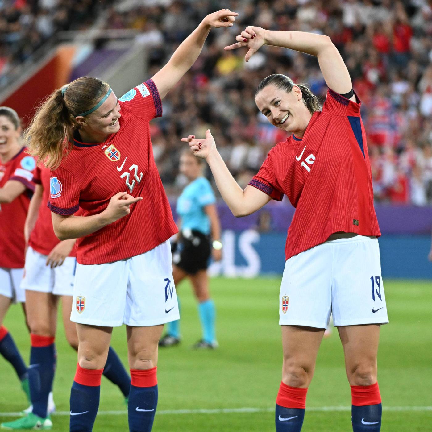 Julie Ricci Nue Leak - I Went There Noted