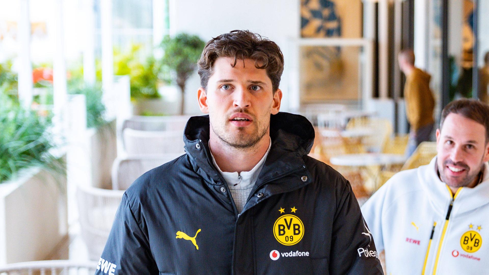 Gregor Kobel im Trainingslager von Borussia Dortmund in Marbella. | IMAGO / Kirchner-Media