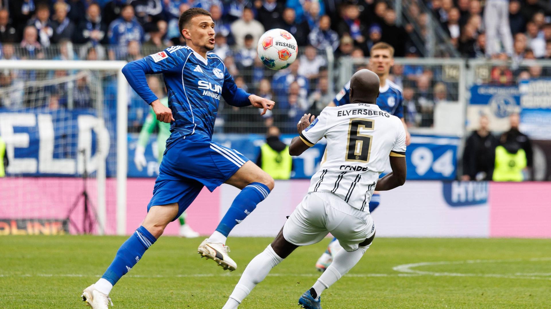 Jetzt live - Schalke und Elversberg gleich auf, Bochum erhöht