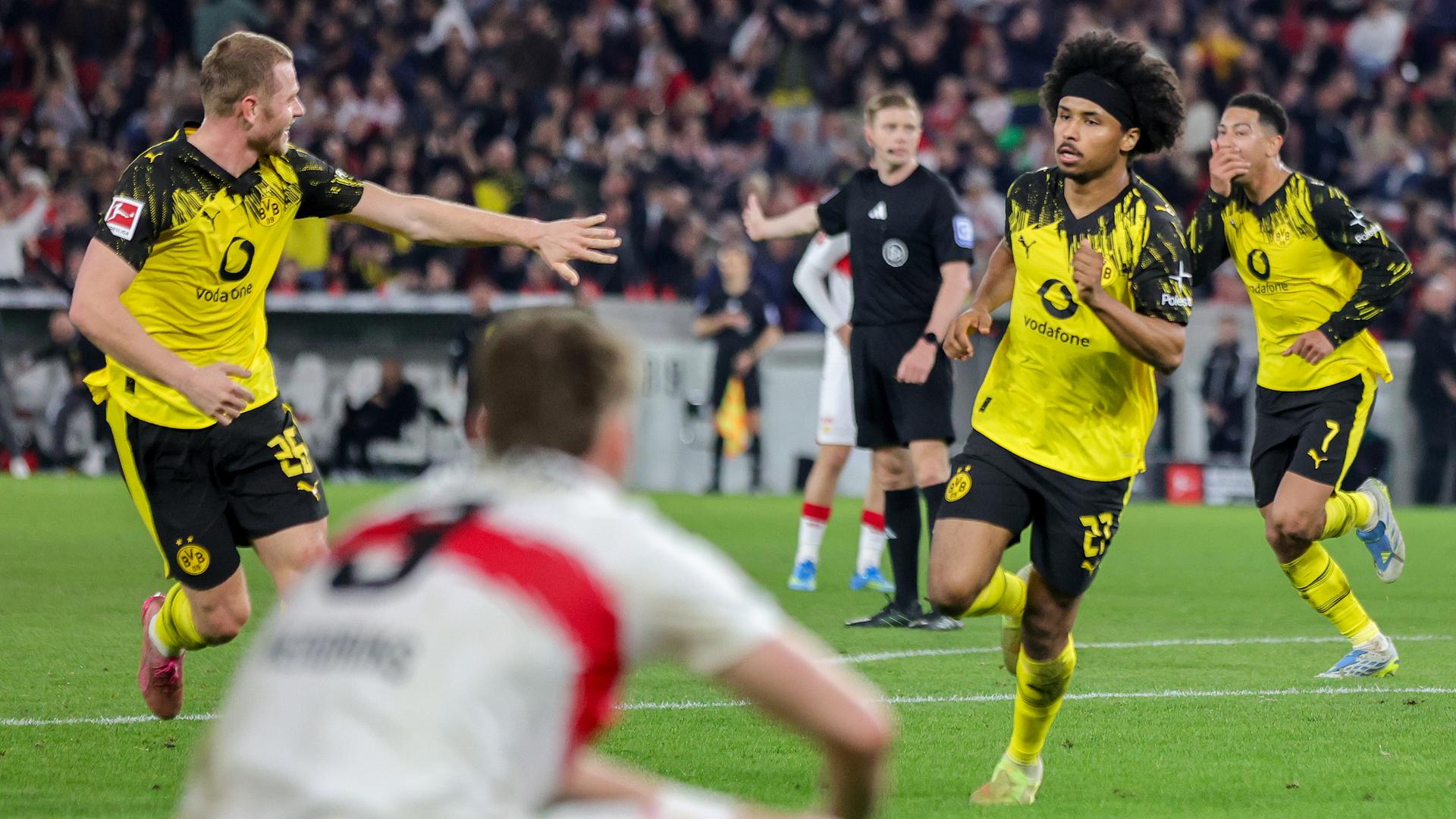 Karim Adeyemi of Borussia Dortmund celebrates his opening goal