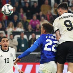 Tim Kleindienst köpft das 3:0 gegen Italien