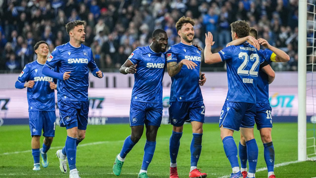 KSC dreht Partie und lässt Bielefeld zittern