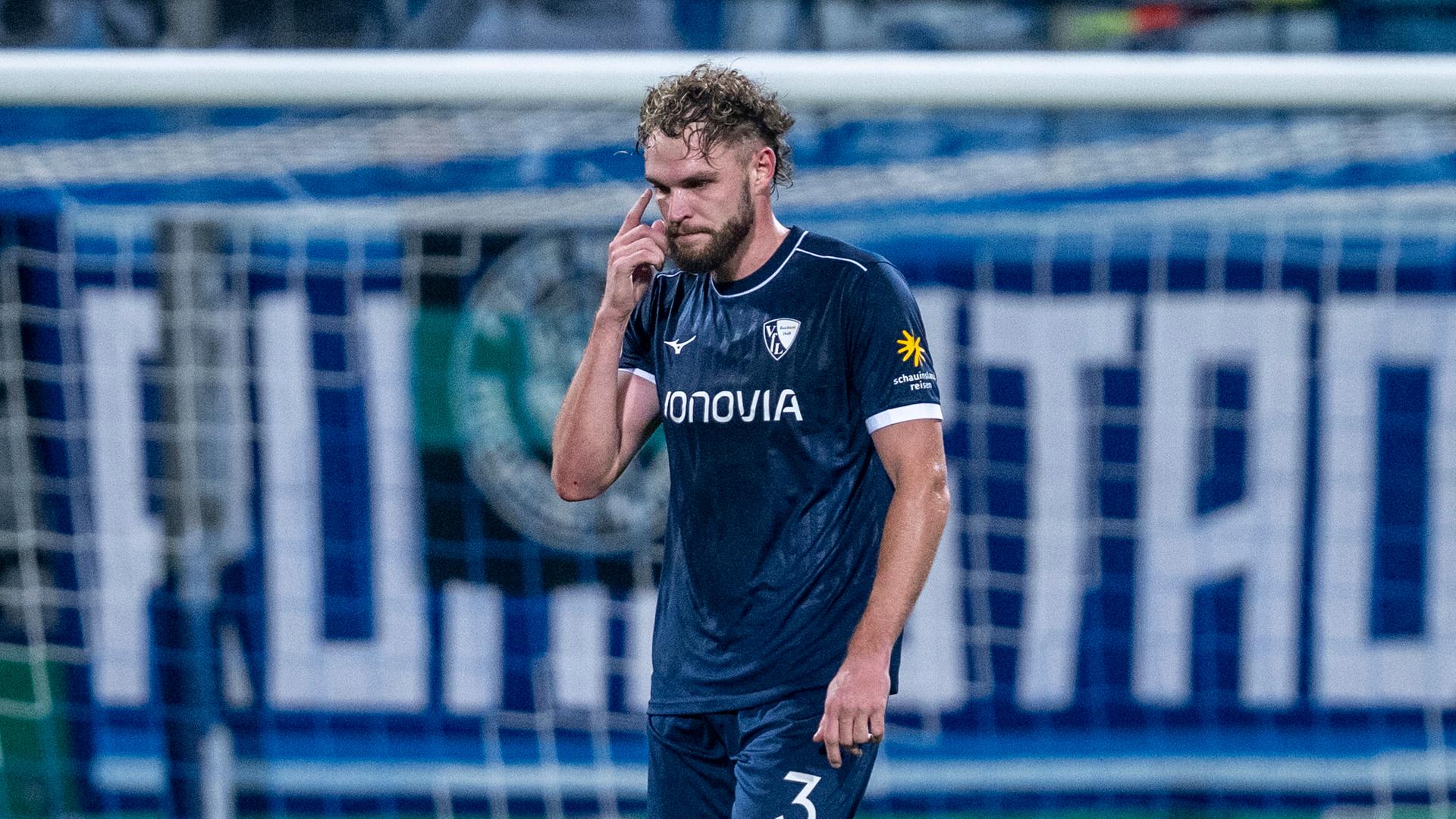 Fliegt mit einer roten Karte vom Platz - Philipp Strompf | picture alliance/dpa | David Inderlied