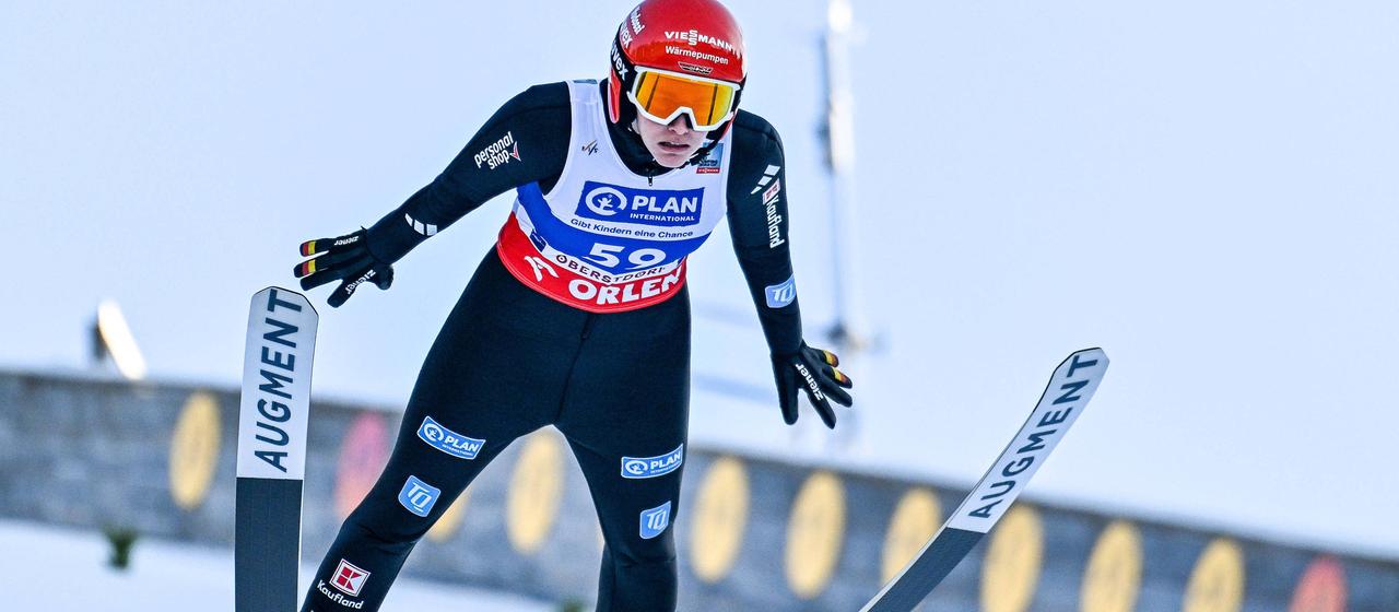 Nika Prevc slips but still wins the Two Nights Tour