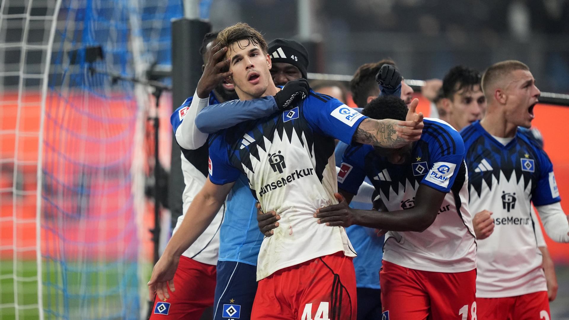 Luka Vuskovic schießt Tor des Monats Dezember 2025