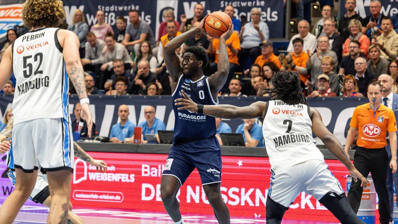 Syntainics MBC gewinnt wilden Ritt gegen Hamburg