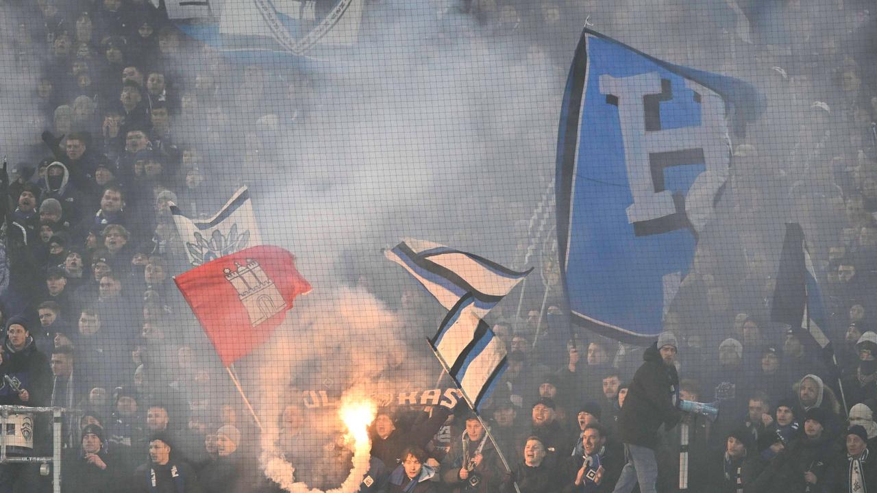 WDR-Sport Nach Angriff auf FC-Fans: Razzia bei HSV-Anhänger