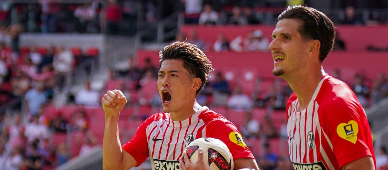 Yuito Suzuki und Igor Matanovic beim Torjubel