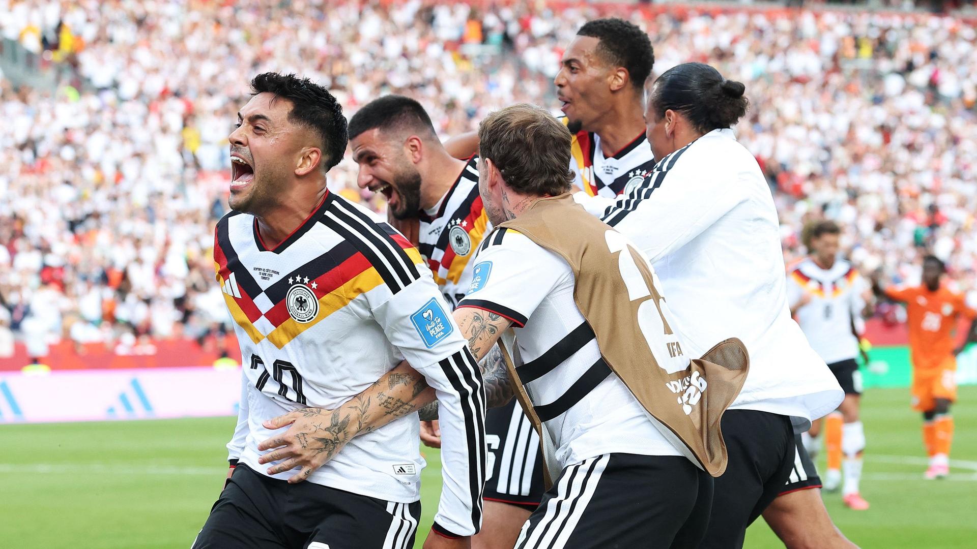 DFB-Elf besiegt Elfenbeinküste vor begeistertem Publikum mit 2:1
