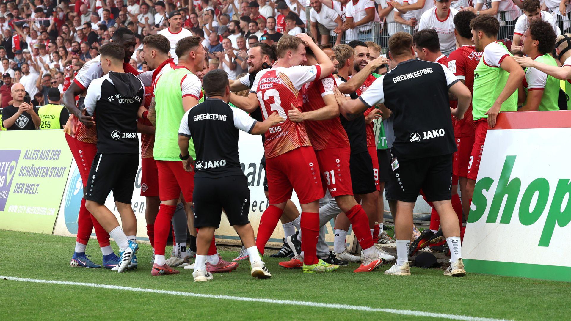 3. Liga: Lok Leipzig verliert erneut, Würzburg steigt auf