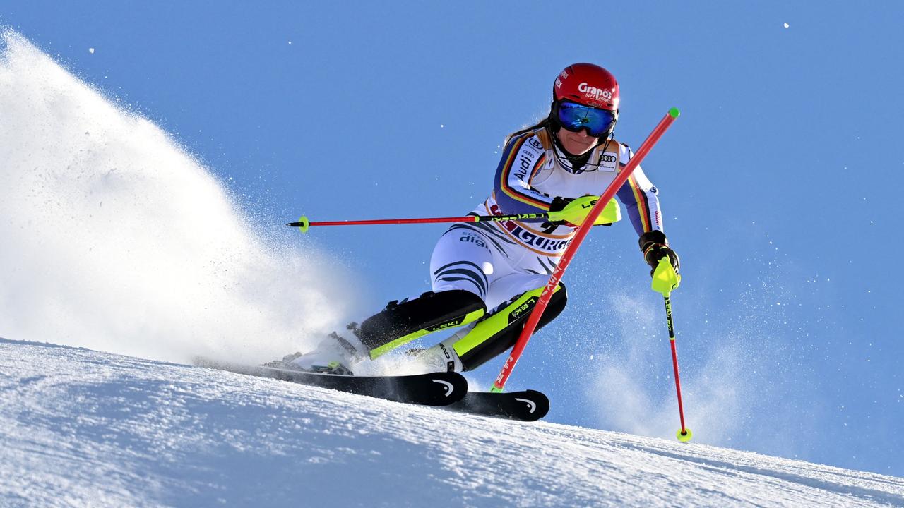Slalom-der-Frauen-in-Gurgl-1-Durchgang-im-Re-Live