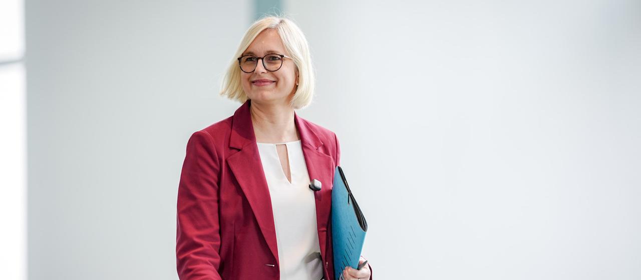 Staatsministerin für Sport und Ehrenamt Christiane Schenderlein
