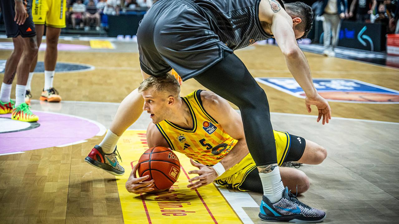 Albas Basketballer verlieren Krimi gegen Chemnitz