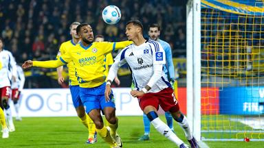 Spielszene Eintracht Braunschweig - Hamburger SV