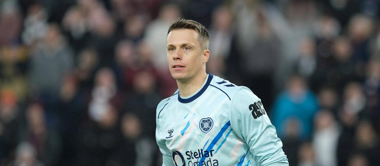 Alexander Schwolow in Aktion