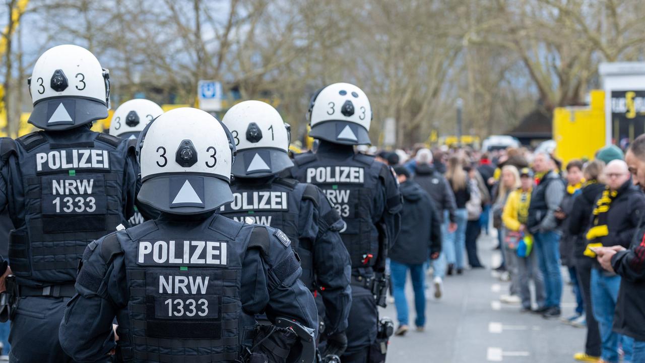 Fanszenen nennen Polizeigewalt in deutschen Stadien 
