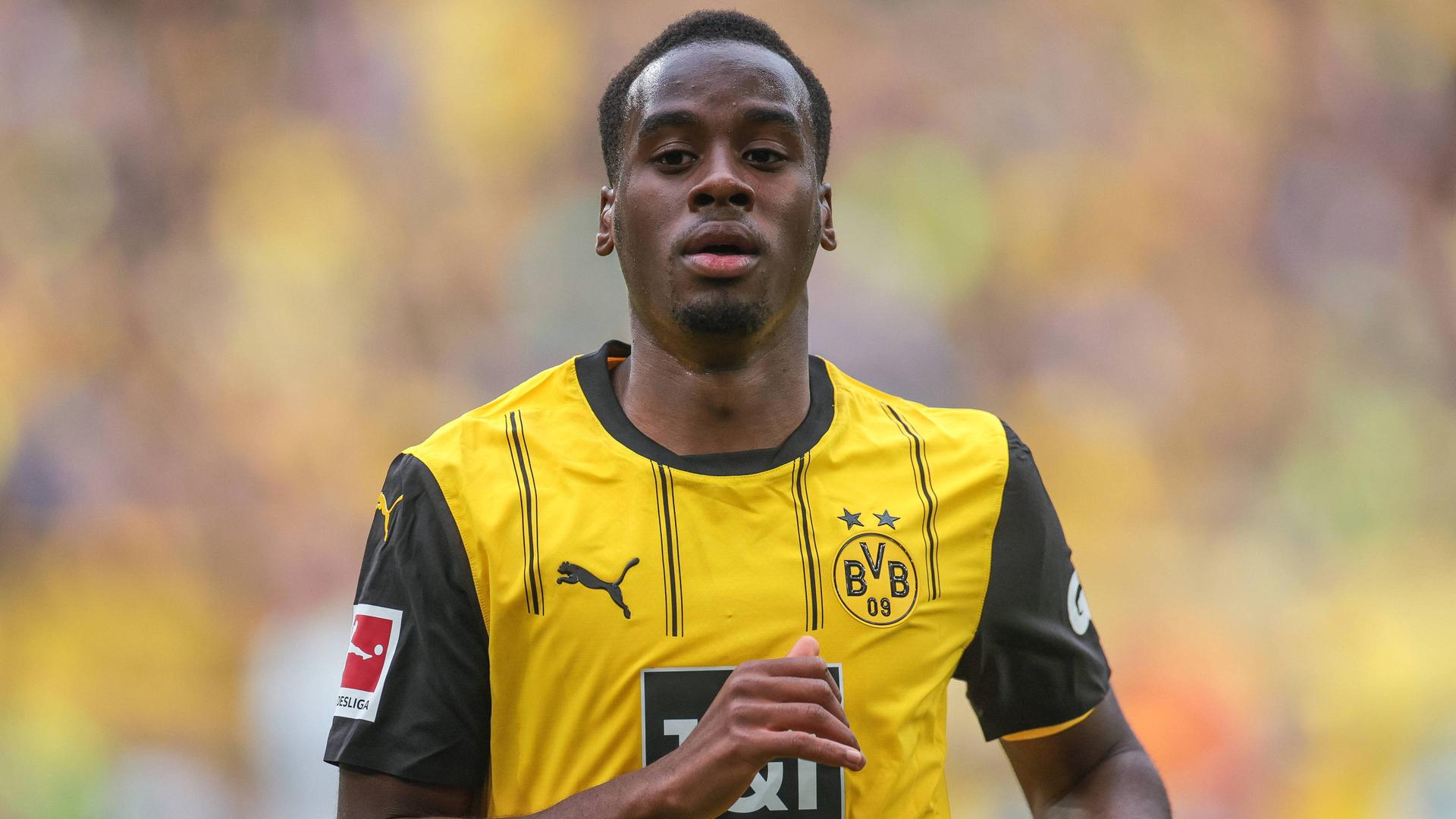 Verlässt den BVB: Jamie Gittens | IMAGO/Dennis Ewert/RHR-FOTO