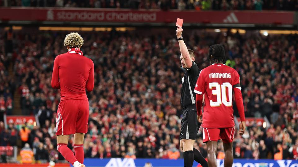 Liverpools Hugo Ekitike sieht die Rote Karte | Jan Kruger/Getty Images Liverpools Hugo Ekitike sieht die Rote Karte