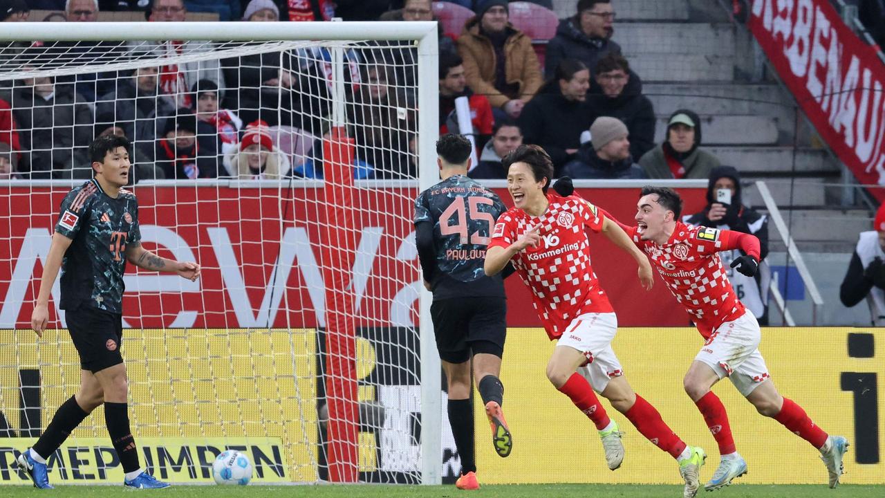 Jae-Sung Lee feiert sein Tor für Mainz 05 | DANIEL ROLAND/AFP