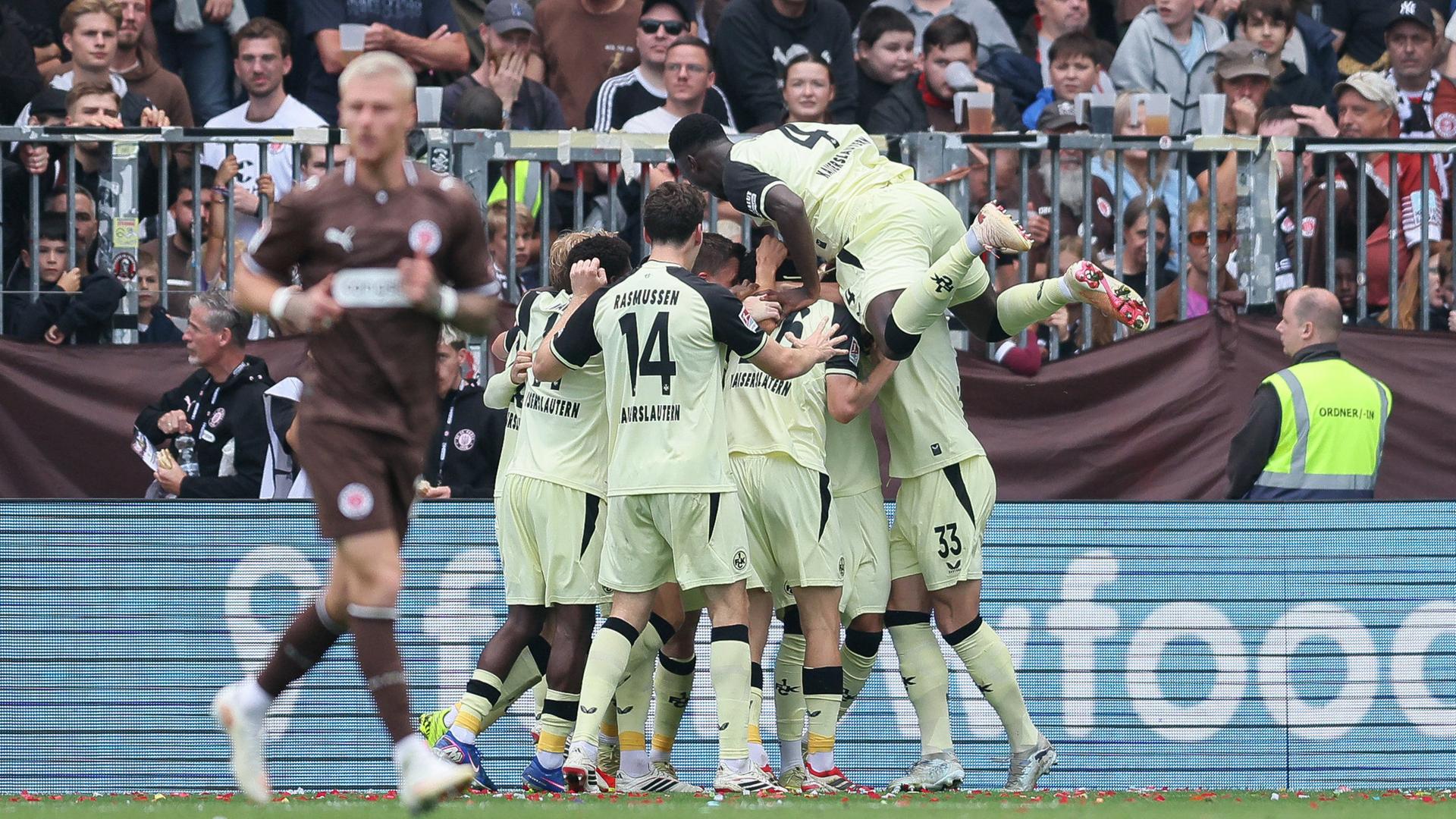 2. Bundesliga: Kaiserslautern macht St. Paulis Fehlstart perfekt